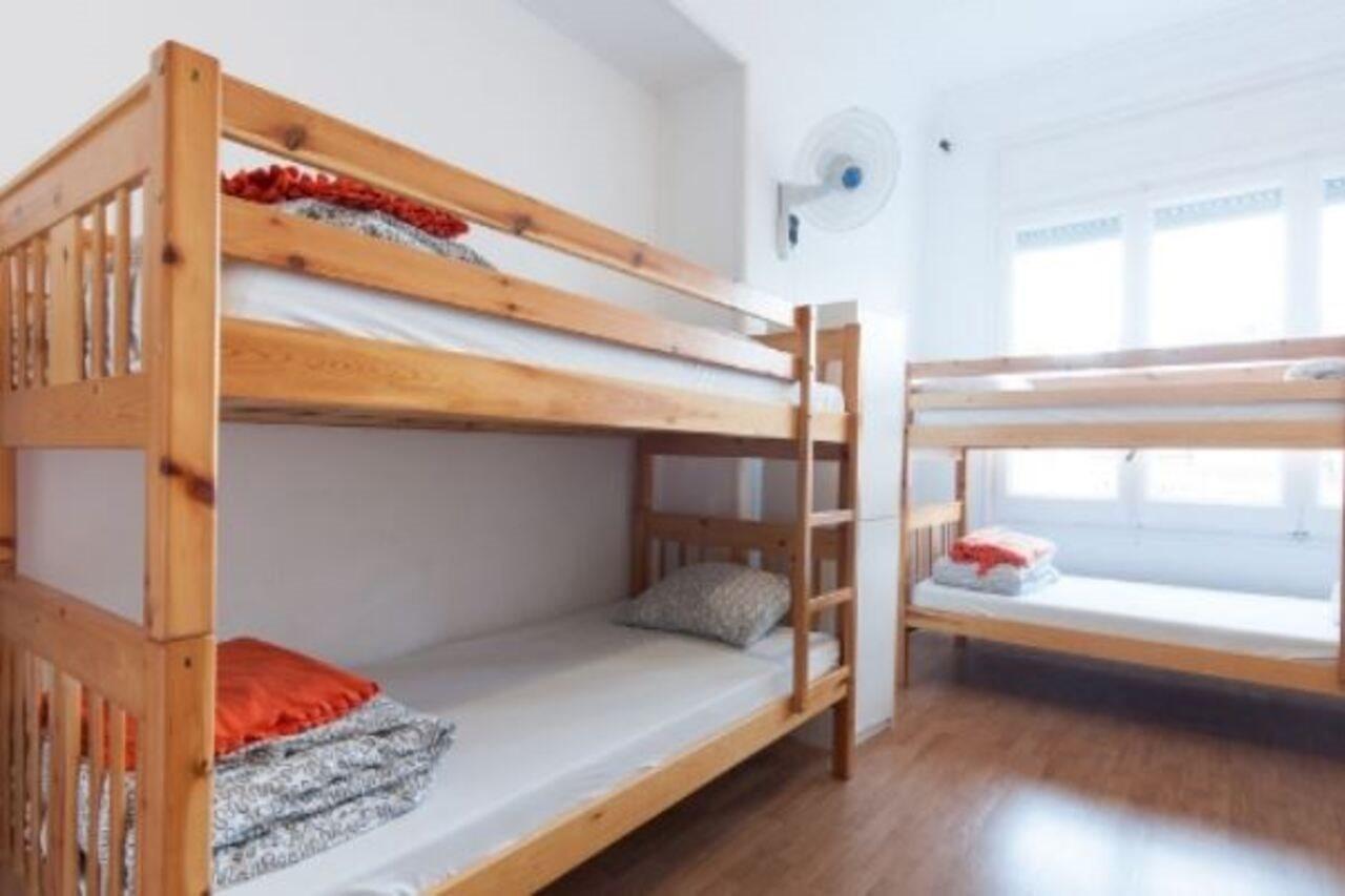 Wow Hostel Barcelona Exteriör bild